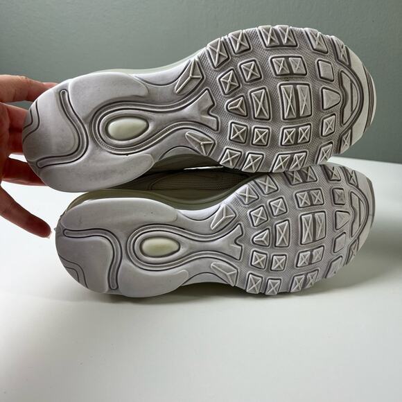 Nike Air Max 97 Triple White Ripple Cushion DH8016-100 Running Sneakers 7 - Picture 10 of 11